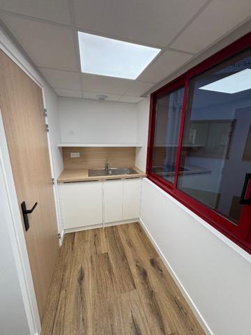 À LOUER - BUREAUX 49 m² ENTIERÈREMENT RÉNOVÉS - QUARTIER GARE DE LAVAL , Laval À LOUER - BUREAUX 49 m² ENTIERÈREMENT RÉNOVÉS - QUARTIER GARE DE LAVAL , Laval