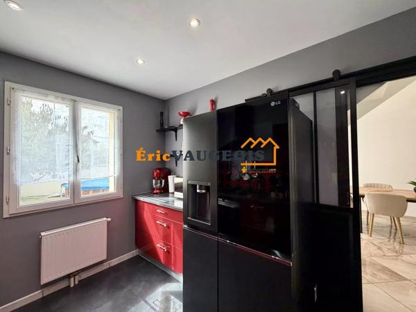 Vente                                                      Maison
                        
                     6 pièces                      160 m2                     à Coulommiers