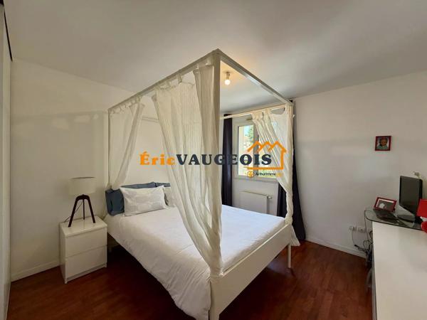 Vente                                                      Maison
                        
                     6 pièces                      160 m2                     à Coulommiers