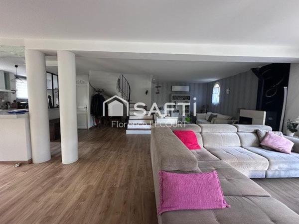 Mas provençal avec piscine et dépendance au calme absolu