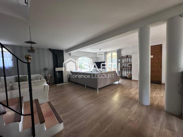 Mas provençal avec piscine et dépendance au calme absolu