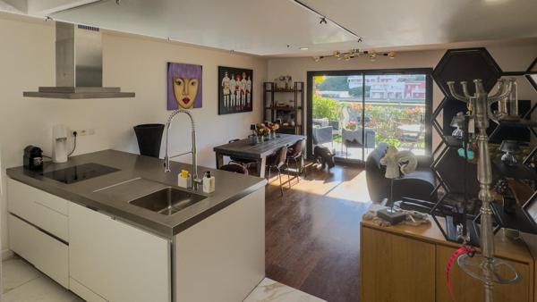 Magnifique T3 duplex 70m2, au calme, vue mer