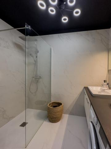 Magnifique T3 duplex 70m2, au calme, vue mer