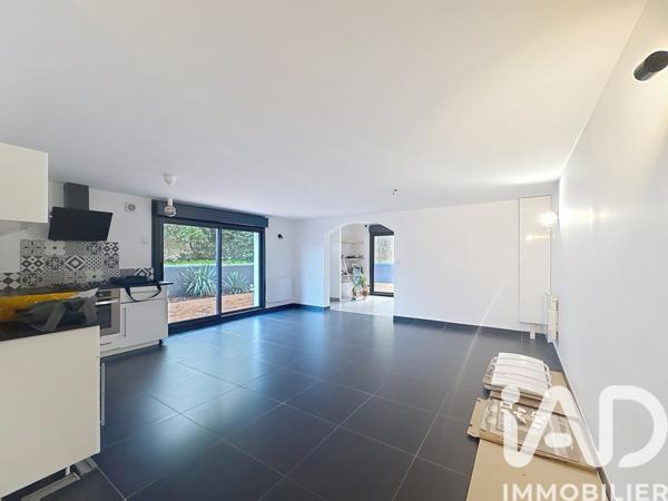 Appartement à vendre 4 pièces 87 m² Ambarès-et-Lagrave