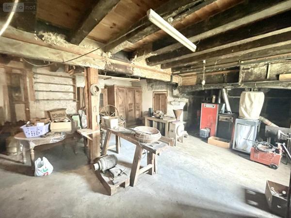 Maison à vendre à Saint-Alban-sur-Limagnole en Lozère (48120), ref : 48032-227