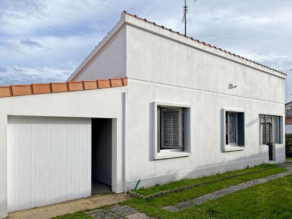 Maison T3 avec garage de 40 m² à seulement 250 mètres du Super U