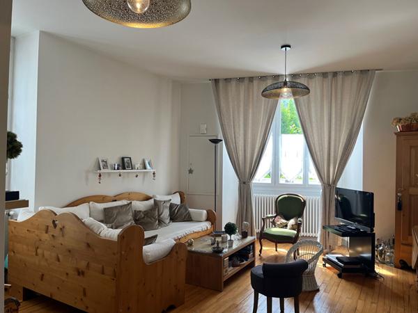 Maison de charme à Allevard - 4 chambres et jardin!