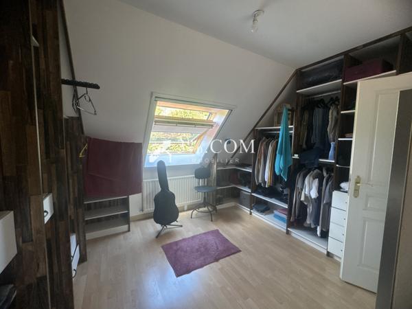 Maison 8 pièce(s) 5 chambre(s) 140 m²