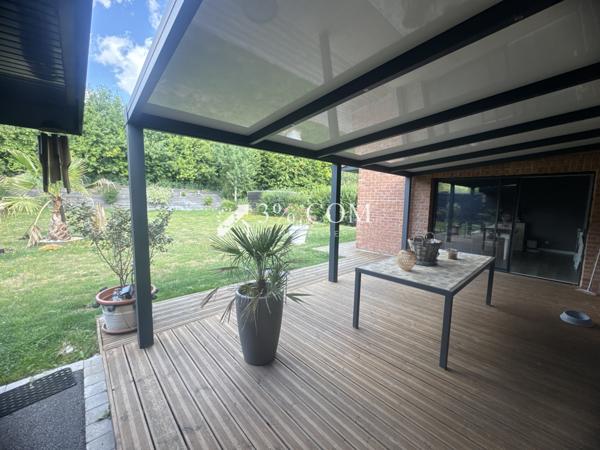 Maison 8 pièce(s) 5 chambre(s) 140 m²