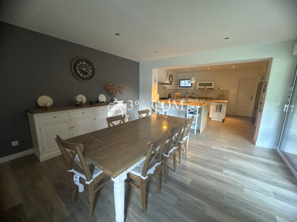 Maison 8 pièce(s) 5 chambre(s) 140 m²