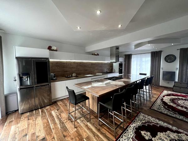 Maison 135.97 m2 à l'entrée de Guines