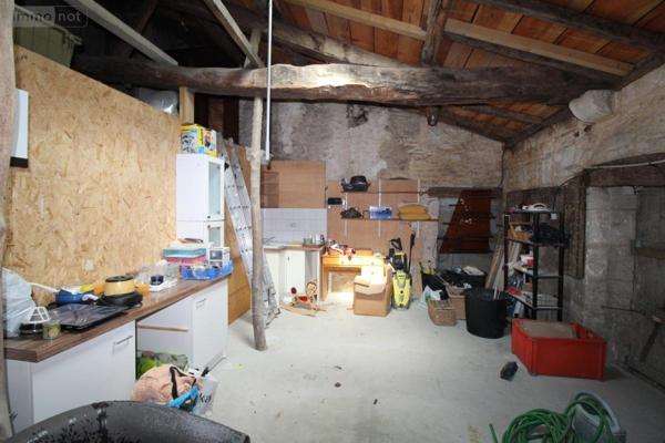 Maison à vendre à Chaniers en Charente-Maritime (17610), ref : 17111-602