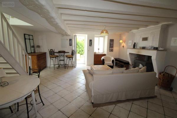 Maison à vendre à Chaniers en Charente-Maritime (17610), ref : 17111-602