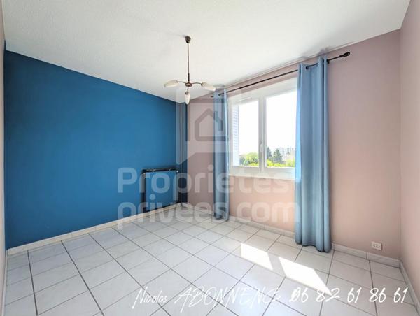 Appartement Fontaine 4 pièce(s) 61.62 m2