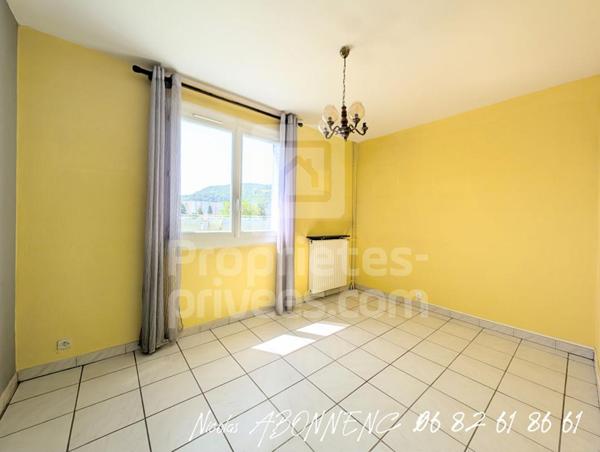 Appartement Fontaine 4 pièce(s) 61.62 m2