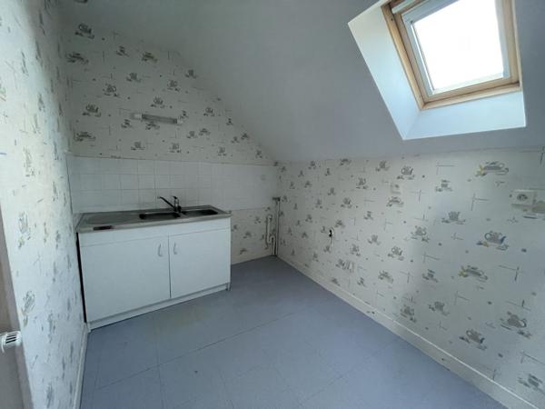 Location Appartement78 m² - 3 Pièces - INEUIL (18160)