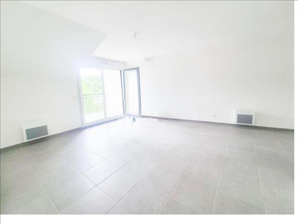 Appartement à louer |  BEAUMONT SUR OISE |  3 pièces | 63 m²
