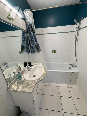 LA ROCHELLE, quartier Les Minimes apt T2 dans une rés Sécurisée, 5 min à pied du vieux Port