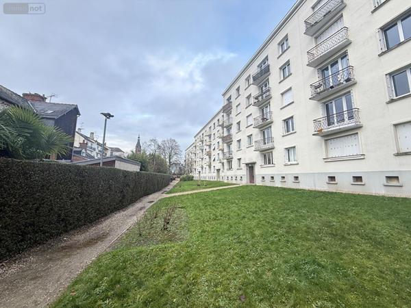 Appartement à vendre à Rennes en Ille-et-Vilaine (35700), ref : NAH