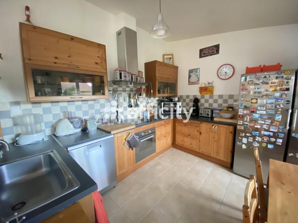 Maison 8 pièces - 184 m²