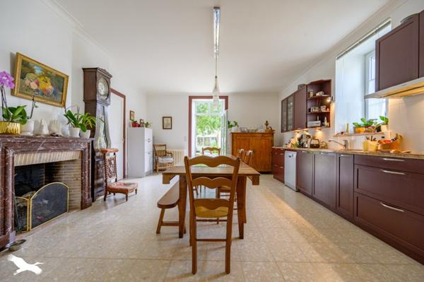 Maison à vendre |  Puilboreau |  8 pièces | 263 m²