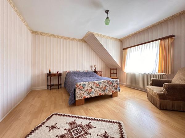 Maison - 7 pièces - 139 m²