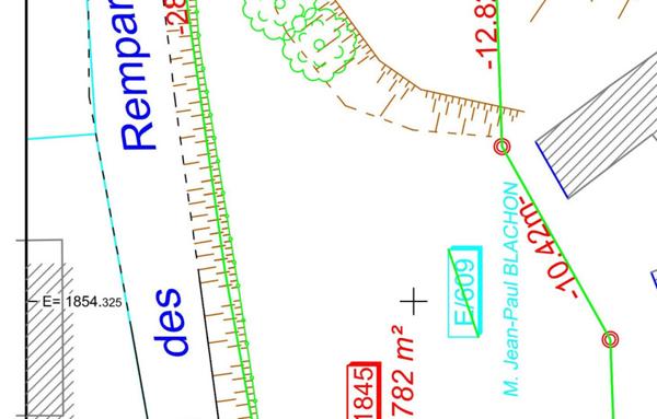 Clérieux terrain à batir de 782m2