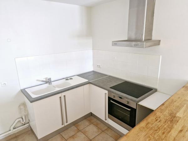 Courthézon (84350) Appartement T2 en rez-de-chaussée avec stationnement