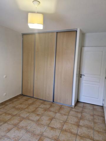 Courthézon (84350) Appartement T2 en rez-de-chaussée avec stationnement