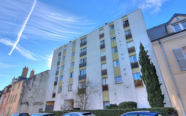 Appartement à vendre    3 pièces • 80,74 m2 Orléans