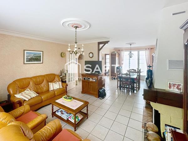 Maison de 145m², 5 pièces sur 1275m² de terrain.