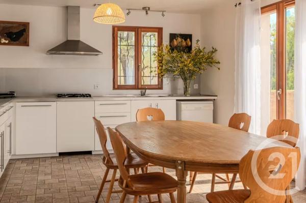 Maison à vendre  10 pièces - 300 m2 COGOLIN - 83