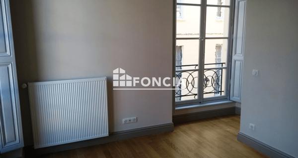 Location Appartement 3 pièces 76.12 m² - Versailles 78000