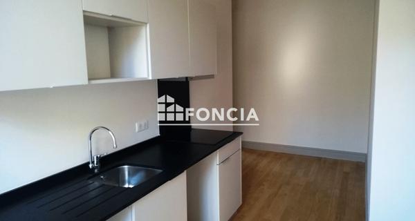 Location Appartement 3 pièces 76.12 m² - Versailles 78000