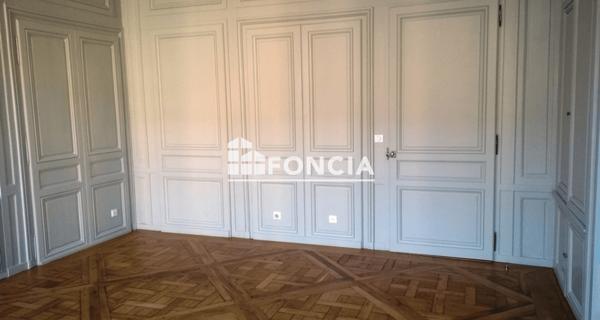 Location Appartement 3 pièces 76.12 m² - Versailles 78000