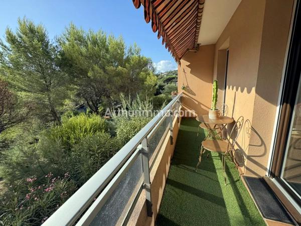 Vente                                                      Appartement
                        
                     3 pièces                      50 m2                     à Sainte-Maxime