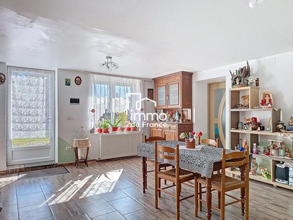 MAISON À FORT POTENTIEL - Polliat - Parfait Investissement / Familiale