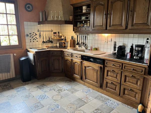 Maison à vendre |  Saint-Clément |  8 pièces | 280 m²