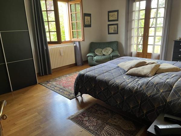 Maison à vendre |  Saint-Clément |  8 pièces | 280 m²