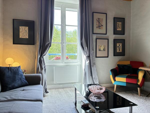 Maison de village rénovée avec une belle vue !