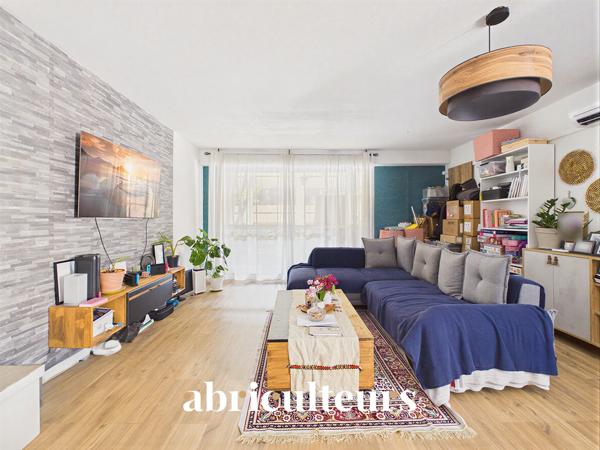 Appartement T3 avec balcon en vente au cœur du centre-ville de Salon-de-Provence (13300)