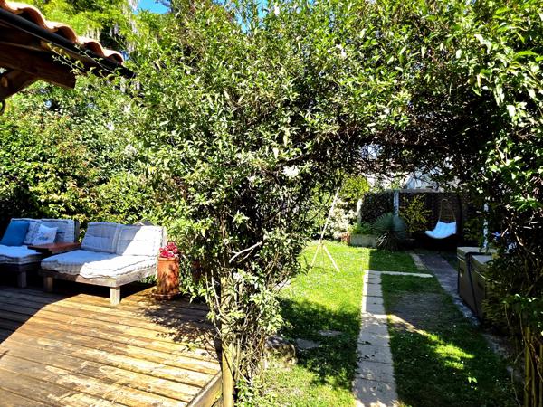 EYMET - Charmante maison de bastide rénovée avec jardin et stationnement