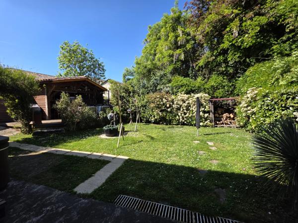 EYMET - Charmante maison de bastide rénovée avec jardin et stationnement