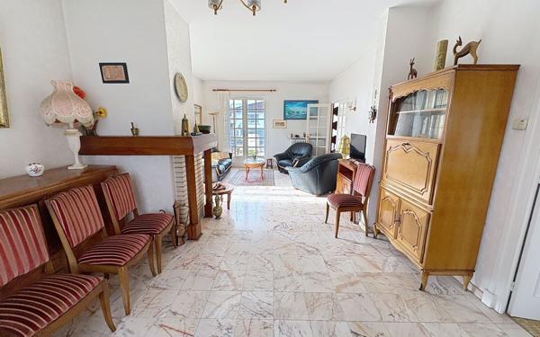 Maison à vendre    7 pièces • 182 m2 Pau