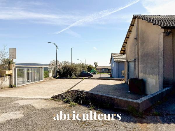 Entrepôt & Bâtiment Commercial zone d’activité dynamique près de l’A8 en vente Le Muy (83490)