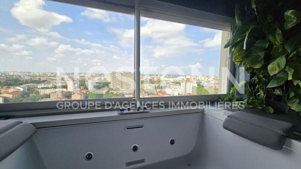 Appartement Toulouse 31300 Loves rooms vue imprenable 85m² dernier étage Saint Cyprien