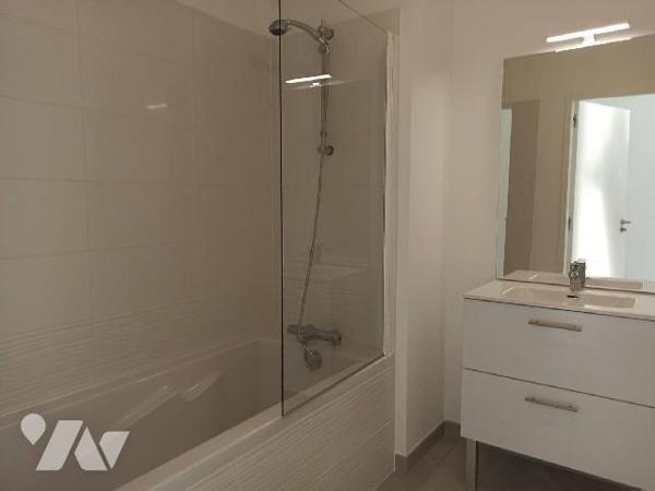 [APPARTEMENT A VENDRE - COMBOURG - ILLE & VILAINE 35]
En plein centre de Combourg, proches tout...