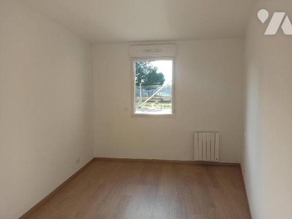 [APPARTEMENT A VENDRE - COMBOURG - ILLE & VILAINE 35]
En plein centre de Combourg, proches tout...