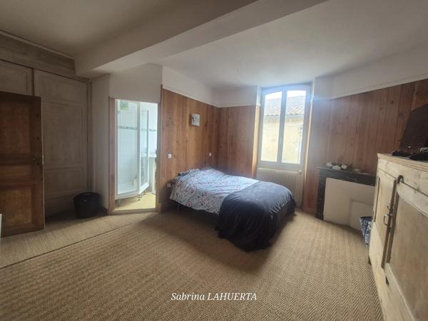 Immobilier Mézin (47170) – Maison de ville 154m2 – 112 500 €