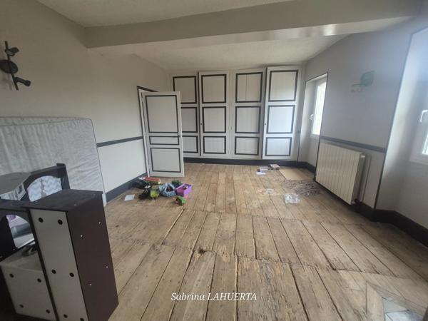 Immobilier Mézin (47170) – Maison de ville 154m2 – 112 500 €